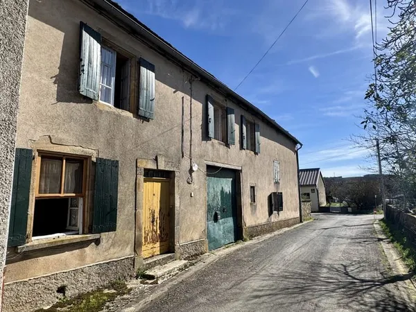Pampelonne - Grande maison de caractère avec vastes dépendan