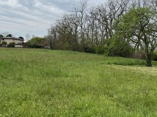 Terrain brens 700 m²