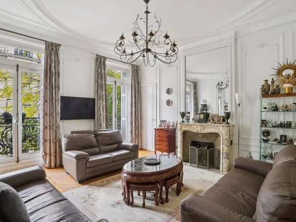 Appartement 5 pièces 148 m²