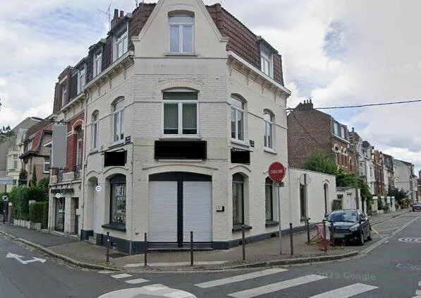 Local commercial 85 m²