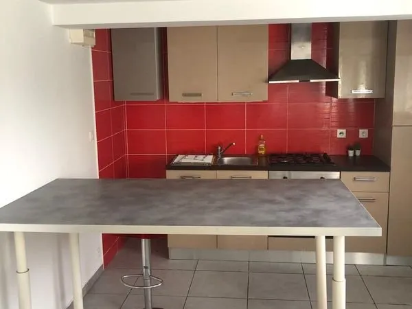 Location 28m2 petit jardin et chambre