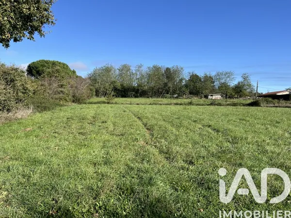 Terrain 2002 m²