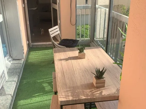 Coloc neuve centre parking balcon