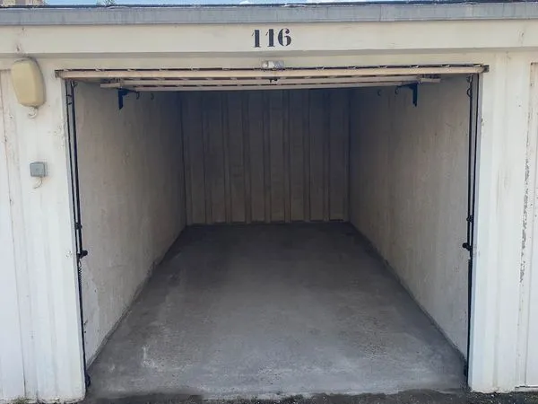 Garage / box stockage - Les blames - 18m2