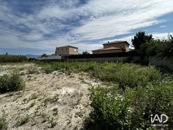 Terrain 441 m²