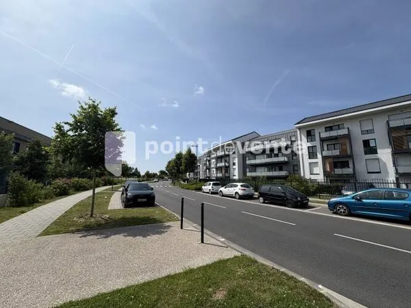 Fonds de commerce 105 m²