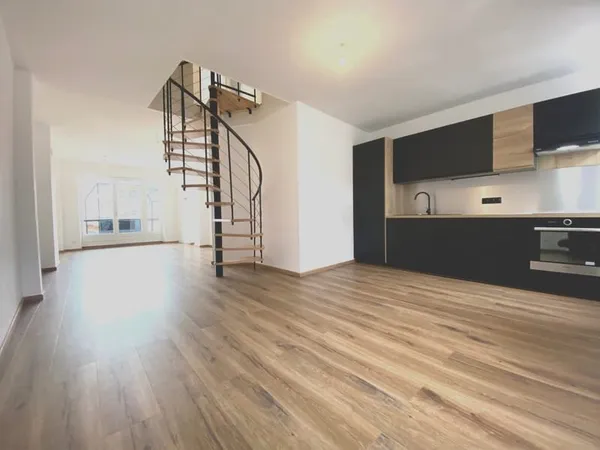 TANINGES : APPARTEMENT T4 DUPLEX
