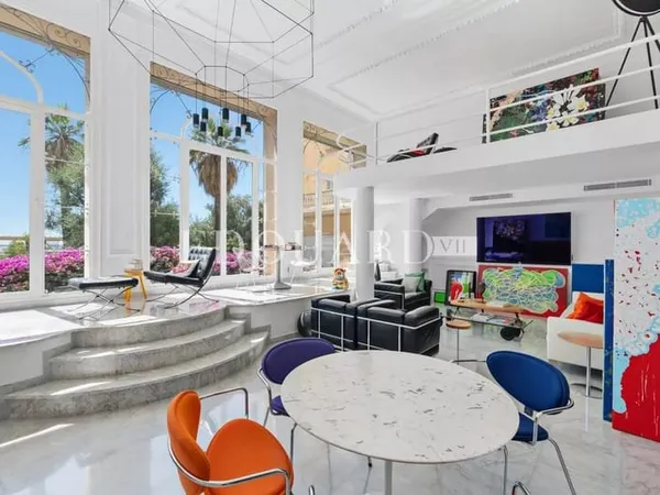 Appartement d'exception dans résidence classée au coeur du prestigieux quartier de Garavan