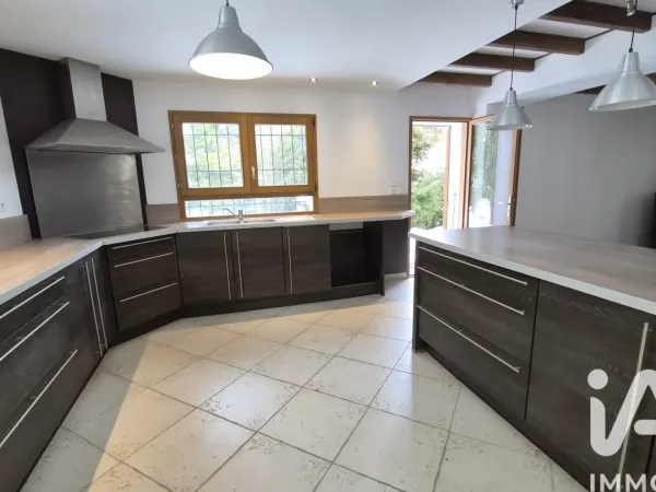 Maison 6 pièces 140 m²