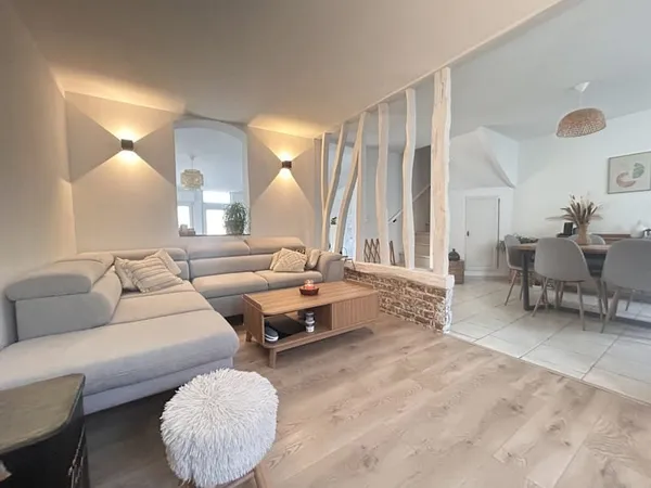 A 20 MIN DU CHU MAISON PICARDE TOTALEMENT RÉNOVÉE AVEC TROIS