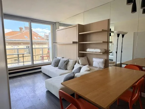 Studio 1 pièce 38 m²