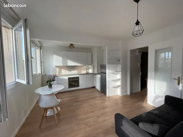 Studio 29m2 Paris 18eme