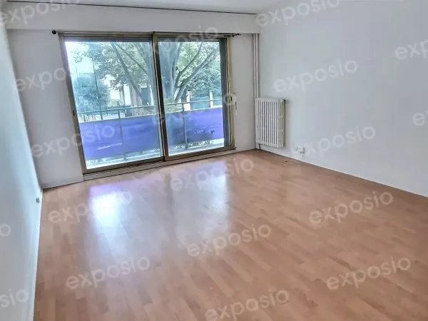 LOCATION APARTEMENT T1 de 33.63 M² à SCEAUX, avec balcon et parking