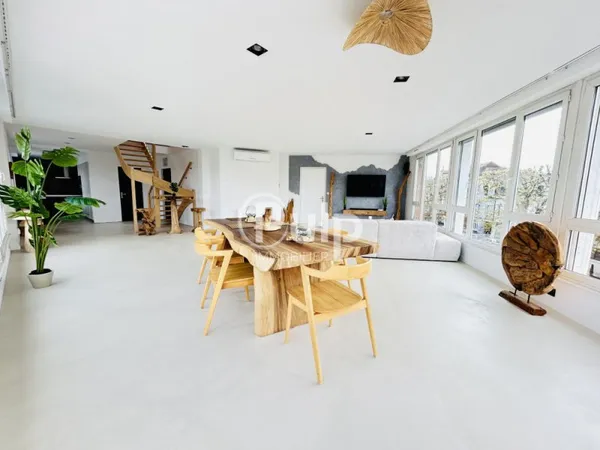 DUPLEX EN PLEIN CENTRE DE LENS