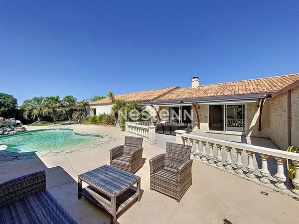 Maison 6 pièces 255 m²
