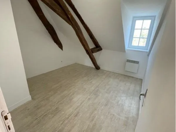 F3 mansardé 2 chambre