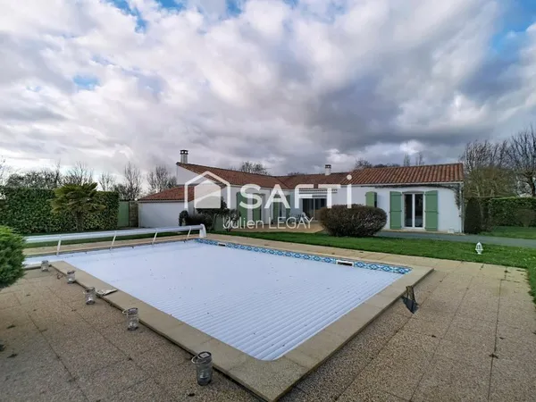Plain-pied avec piscine aux portes du Marais rare!
