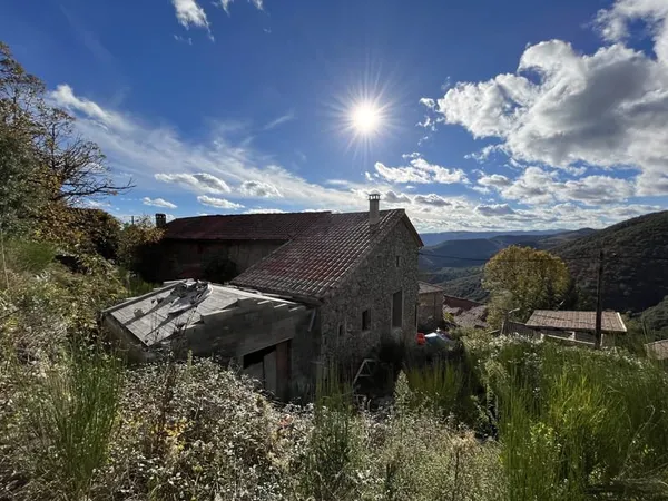 Maison de village 84m2 à finir de restaurer - Panorama excep