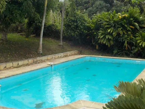 Maison 5 pièces 250 m²