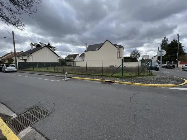 Terrain constructible, quartier recherché à Morangis, 423 m2