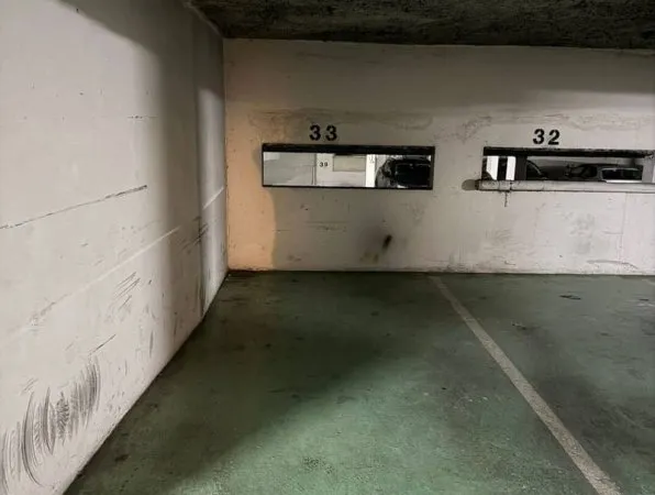 Parking 12 m²