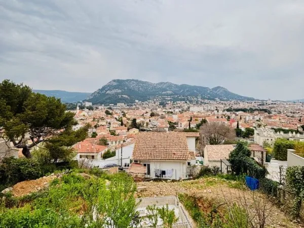 TOULON OUEST : TERRAIN A BATIR DE 511 M2
