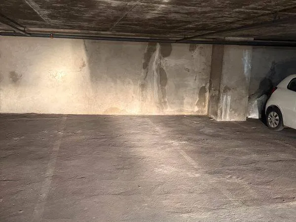 Parking 11 m²