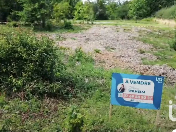 Terrain 800 m²