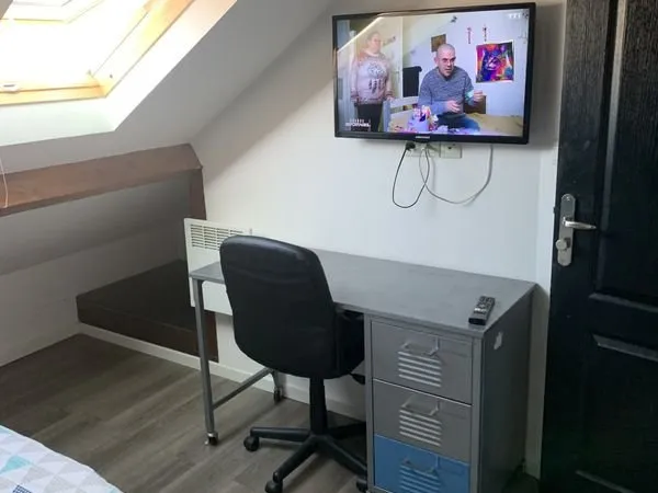 Chambre meublée privative dispo à Lille