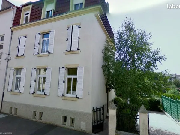 F3 THIONVILLE: Particulier vend immeuble de 3 3 F3 (59m2) dans maison individuelle avec jardin. Quar