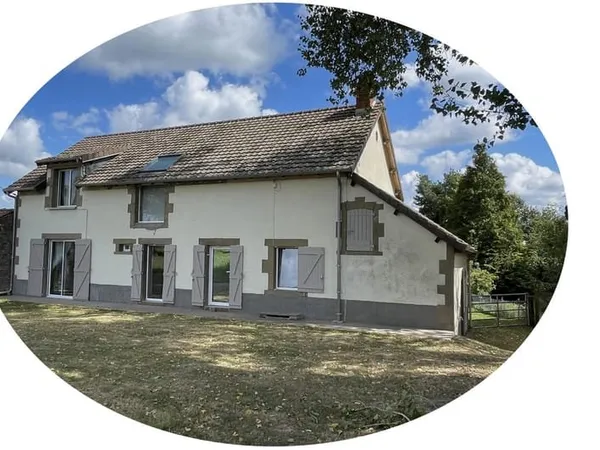 Auv 1157 : Maison à finir de rénover, hameau avec petite mare, 1460m2