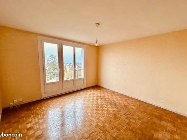 Appartement deux pièces 580 charges comprise