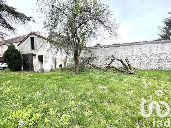 Terrain 369 m²