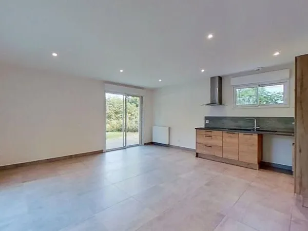 36 avenue Grange Blanche Tassin la Demi Lune 69160 - Maison 5 pièces Non meublé - 1750 €CC