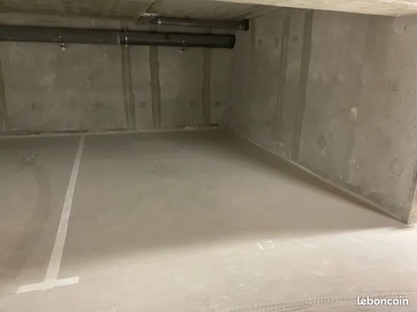 Place de parking Rouen rive droite