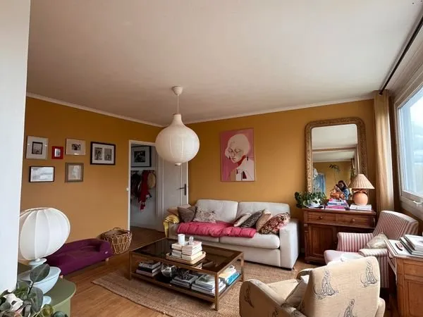 Très bel appartement traversant meublé et rénové
