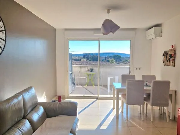 Vendre - Superbe T3 avec terrasse plein sud et vue dégagée