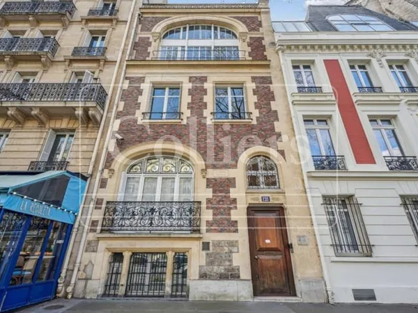 Bureaux 340 m²