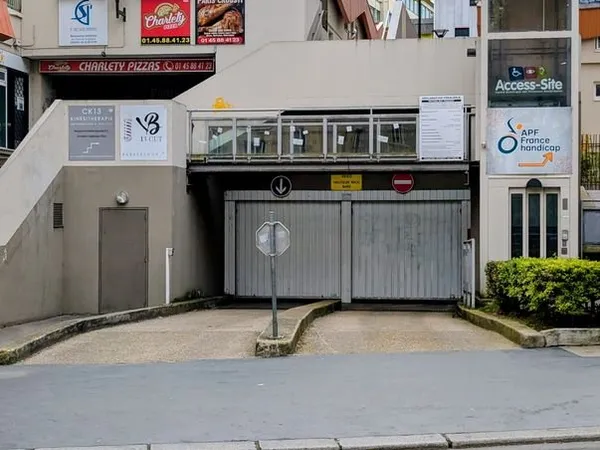 Place de parking 75013