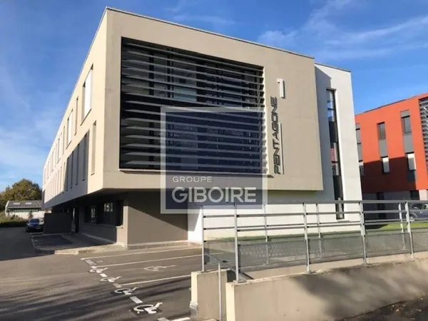 Bureaux 421 m²
