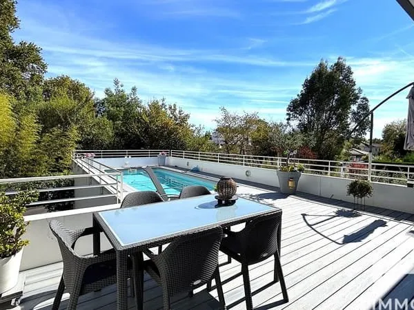Vente Maison/villa 8 pièces