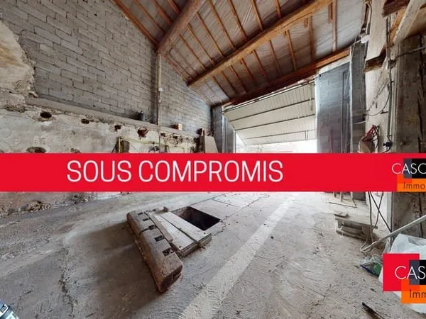 SOUS COMPROMIS // LOUVIGNY - Grange sur terrain clos de 3,16 are
