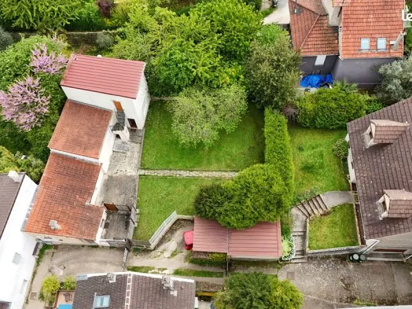 Maison 10 pièces 299 m²