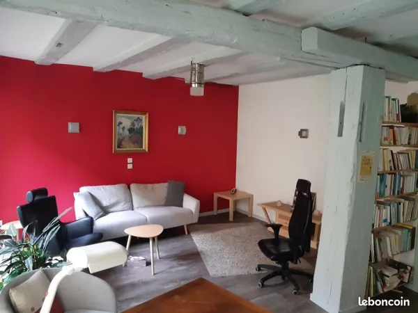 Un bureau de 25m2 dans un espace partagé de 120m2