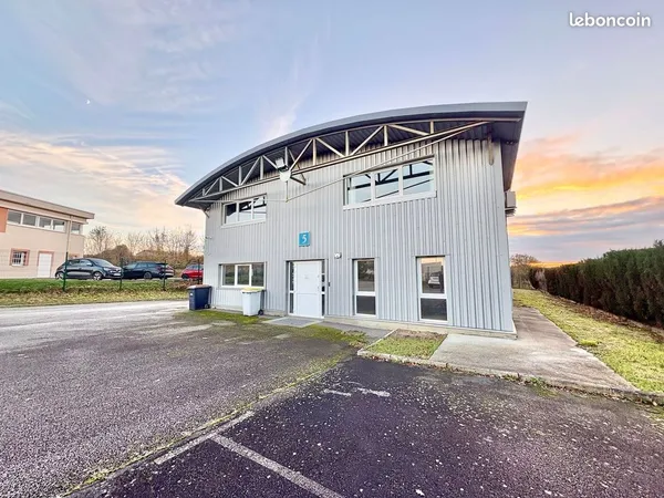Entrepôt 508 m² ST JUST ST RAMBERT