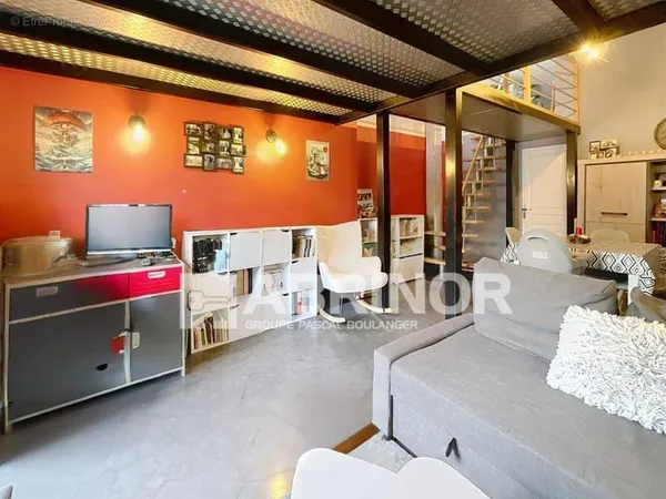 Nouveau ROUBAIX - Proche du boulevard de FOURMIES - Maison esprit Loft avec jardin
