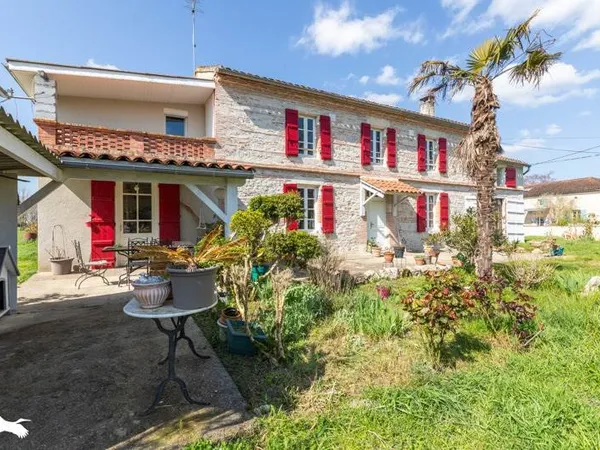 Maison en pierre de 5 pièces principales
