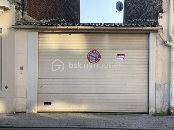 Box fermé 50m² - 100m gare Colombes
