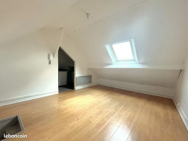 Studio 1 pièce 12 m²