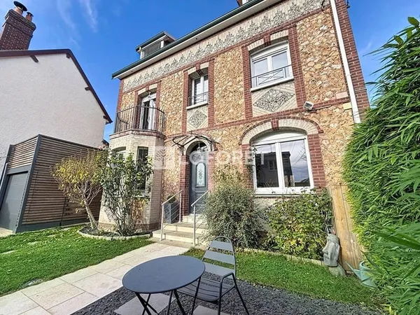 Maison 8 pièces 184 m²